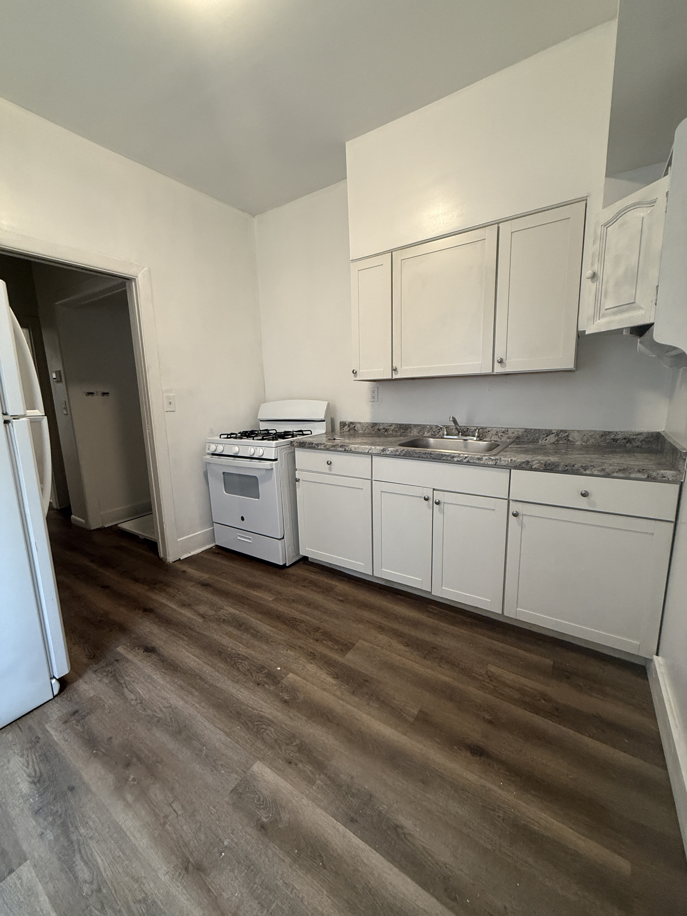 610 South Pershing Avenue - 1